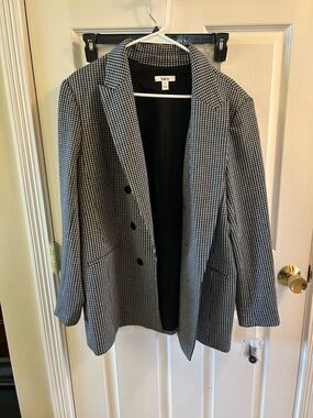 Bar III Black & White Blazer